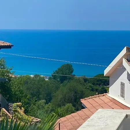 A Capo Vaticano A 500metri Dal Mare